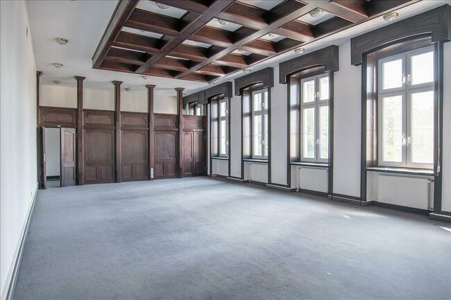 Wynajmę lokal w prestiżowej lokalizacji