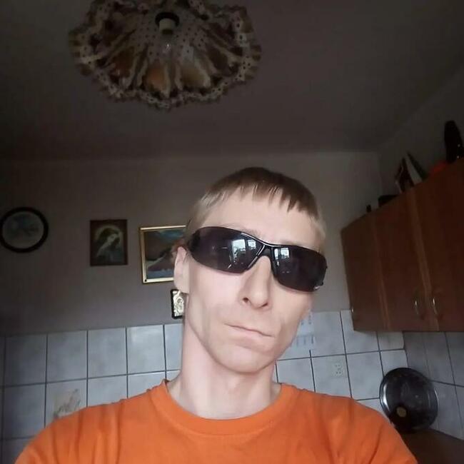 Szukam dziewczyny do stałego i poważnego związku