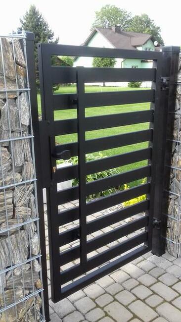 Bramy przesuwne oraz dwuskrzydłowe