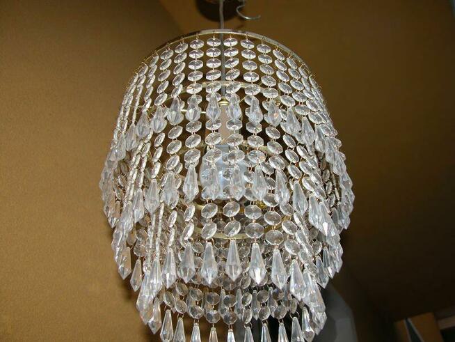 żyrandol kaskadowy śliczny dla dziewczynki do pokoju