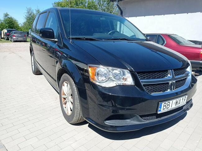 Dodge Caravan przystosowany do przewozu osoby na wózku