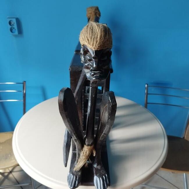 Gargulce i inne figurki.