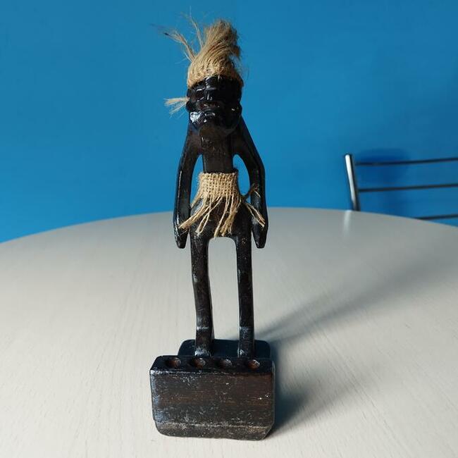 Gargulce i inne figurki.