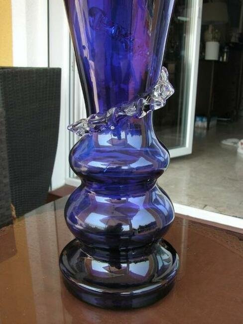 olbrzymi wazon ze szkła