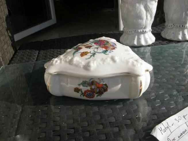 porcelanowe puzdro włoskie