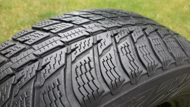 Opona Nokian 235/65/17 M+S 108H XL SUV 5,80mm.ASO z DE