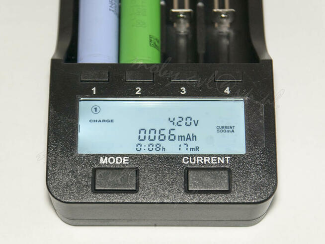 Ładowarka Liitokala Lii-500, 4 banki Li-Ion/AA/AAA +Zasilacz