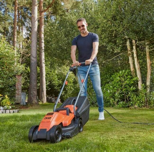 Kosiarka mocna Lekka 1200Wat Black Decker