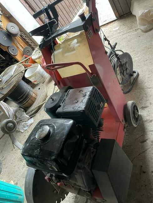 Przecinarka piła jezdna do betonu HUSQVARNA FS 400 LV Honda