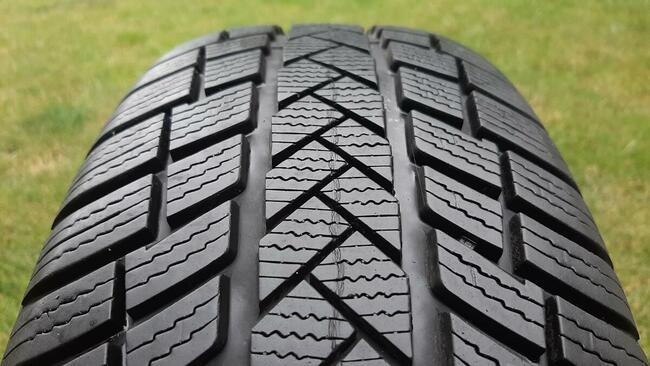 Opona Vredestein 235/65/17 108H M+ S SUV 2019r 8.01mm.z DE