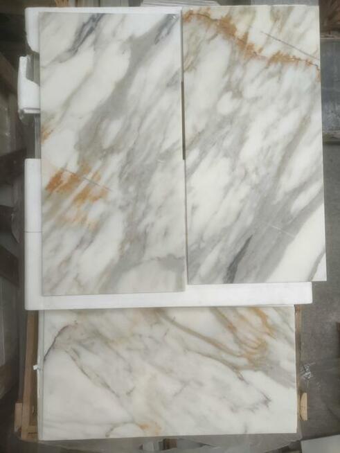 Płytki Marmurowe ONYX GOLD 61x30,5x1 poler