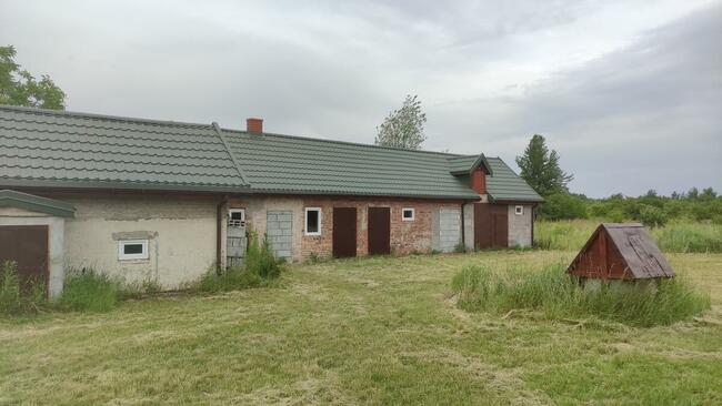 SIEDLISKO Z DWOMA DODATKOWYMI DZIAŁKAMI