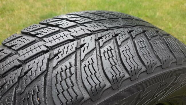 Opona Nokian 235/65/17 M+S 108H XL SUV 5,80mm.ASO z DE