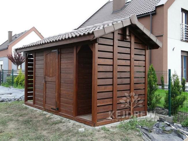 Drewutnia z domkiem gospodarczym wiata drewniana