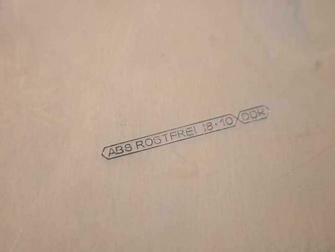 Taca wykonana ze stali nierdzewnej 72,5/40,5cm 2 sztuki