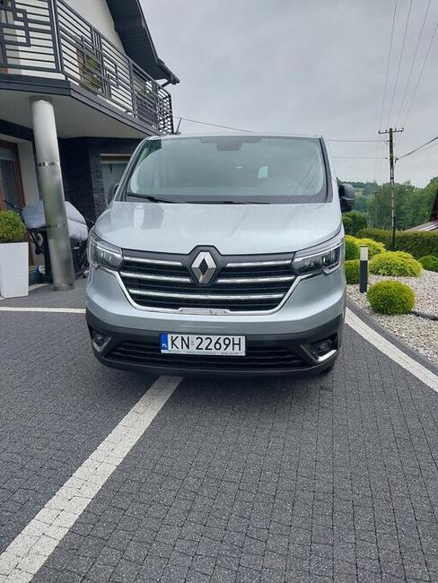 Wynajem busa 9 oosbowego rok 2023