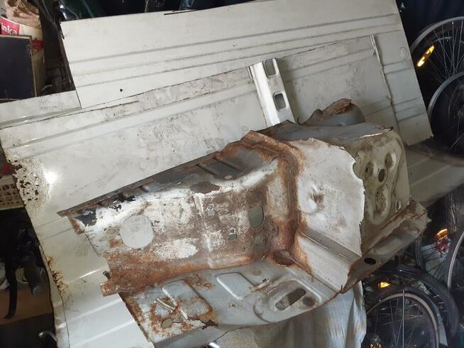 Blacharka zawieszenie schodki dach ford transit 2003 mk6