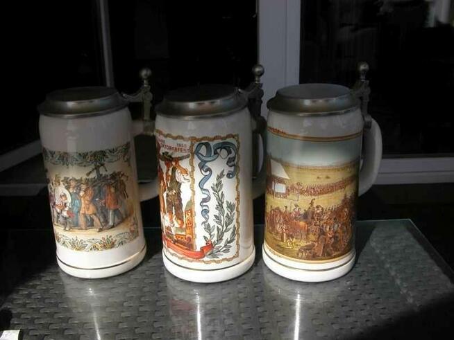 stary olbrzymi kufel