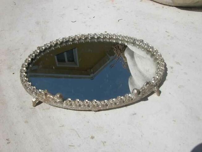 stara podkładka z lustrem na biżuterię