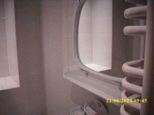 wynajmę 1 pokojowe + kuchnia osobno