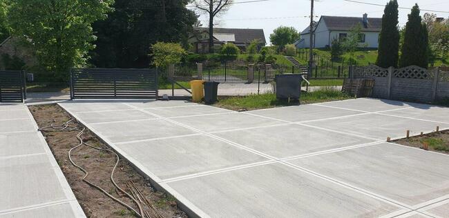 Wylewki przemysłowe posadzki żywiczne płyty betonowe