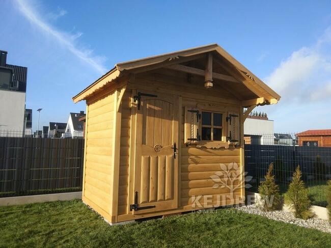 Domek z wiatą na kosz zadaszenie na kosz domki drewniane