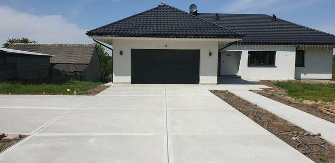 Wylewki przemysłowe posadzki żywiczne płyty betonowe