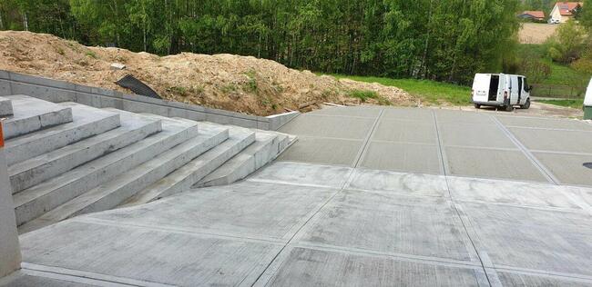 Wylewki przemysłowe posadzki żywiczne płyty betonowe