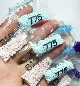 DIAMENTY DIAMENCIKI OKRĄGŁE DO HAFTU DIAMENTOWEGO NOWE PACZK