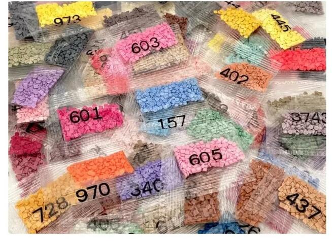 DIAMENTY DIAMENCIKI OKRĄGŁE DO HAFTU DIAMENTOWEGO NOWE PACZK