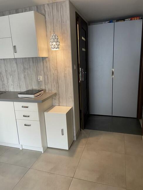 Wynajmę apartament pokój z łazienka i aneksem kuchen