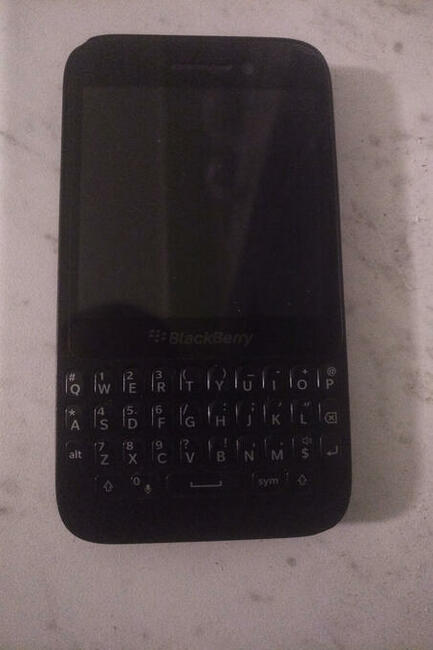 Sprzedam BlackBerry Q5 stan dobry minus