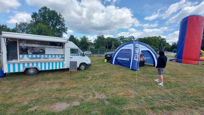 Sklep mobilny, Food track Renault Trafic