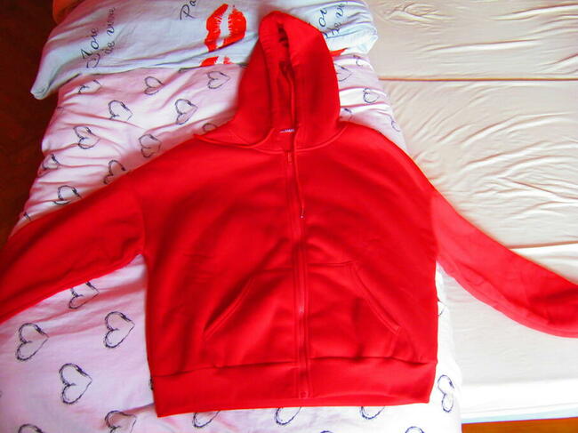 Nieuzywana damska bluza polarowa z kapturem, rozmiar M