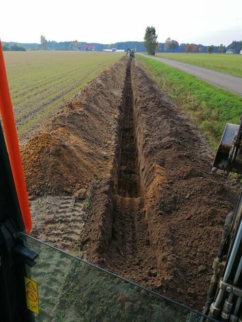 Usługi Minikoparka 2.5 t wiertnica fi 250 PRZECISK KRET