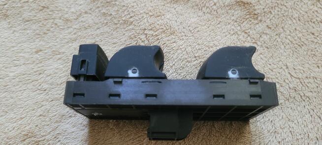 Panel przełącznik szyb wersja 5D do Audi A3 S3 RS3 8P, A6 Q7