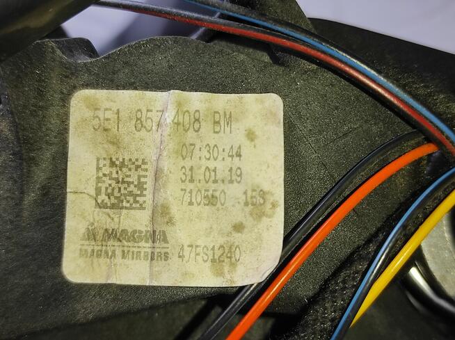 SKODA OCTAVIA III LUSTERKO PRAWE 5E1857408BM