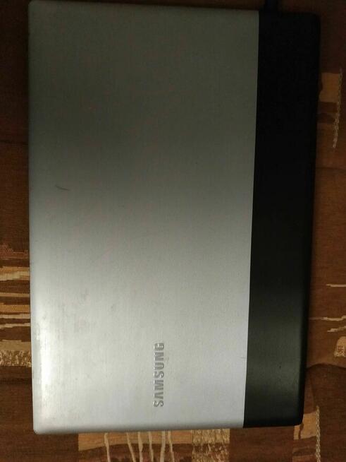 laptop Samsung RV511