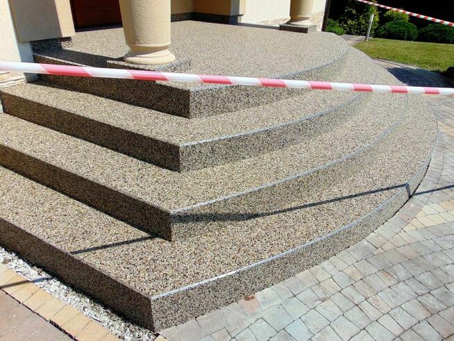 Posadzki żywiczne, kamienne dywany