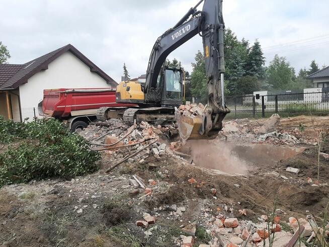 Piach, żwir, zasypki, roboty ziemne, koparka.