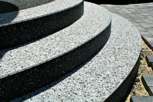 Posadzki żywiczne, kamienne dywany