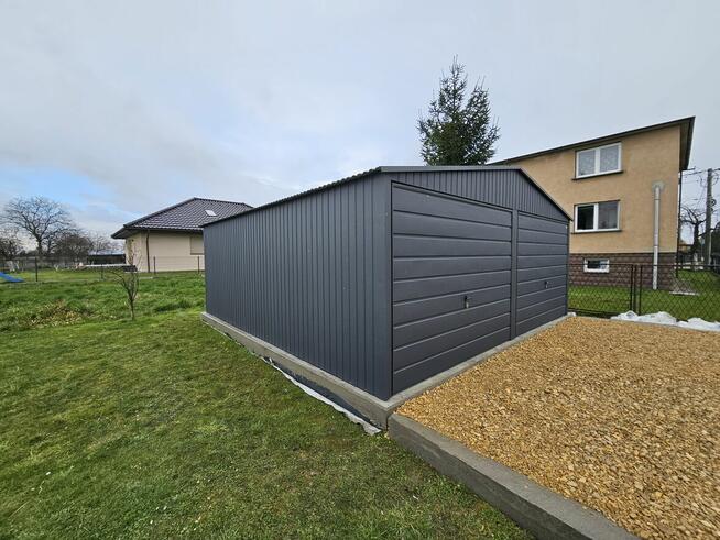 Garaż Grafitowy z bramami ciemny orzech blaszak hala do 35m2