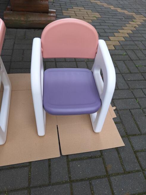 Stoliczek, dwa krzesełka