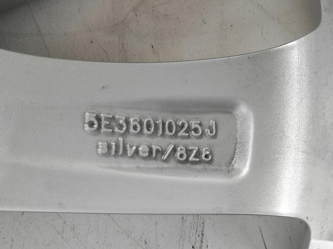 SKODA OCTAVIA IV FELGA 7,5x18 ET48 5E3601025J