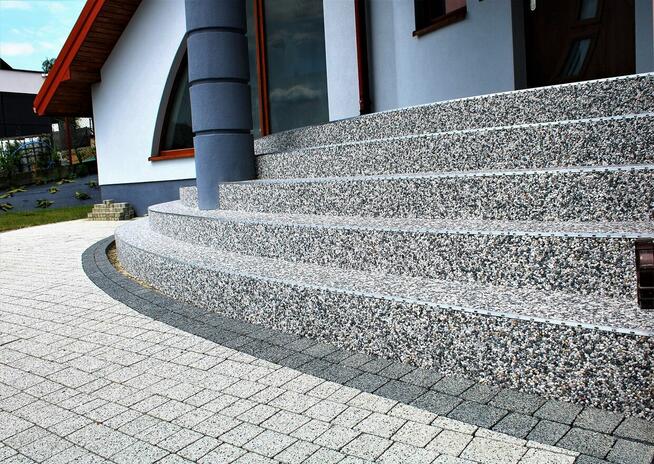 Posadzki żywiczne, kamienne dywany