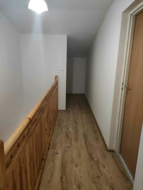 Dom z działką, budynek gospodarczy z częścią mieszkalną