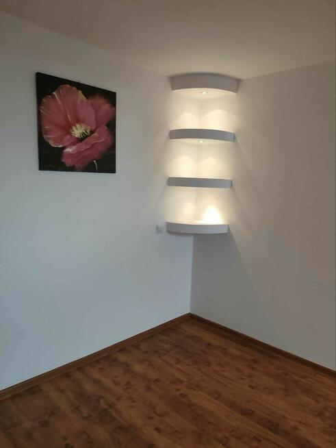 Dom z działką, budynek gospodarczy z częścią mieszkalną