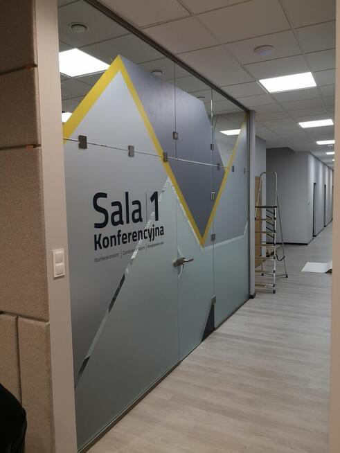 Balustrady zewnętrzne i wewnętrzne producent