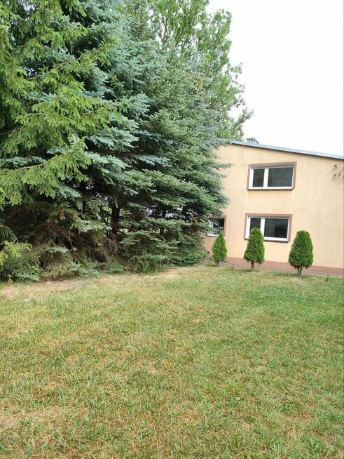 Dom z działką, budynek gospodarczy z częścią mieszkalną