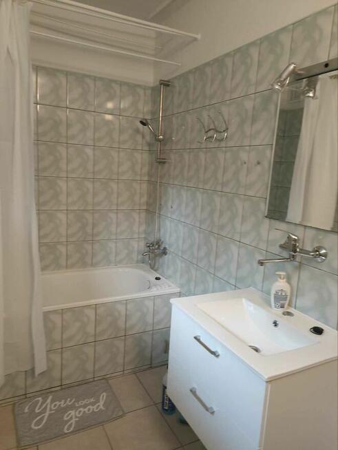 Dom z działką, budynek gospodarczy z częścią mieszkalną